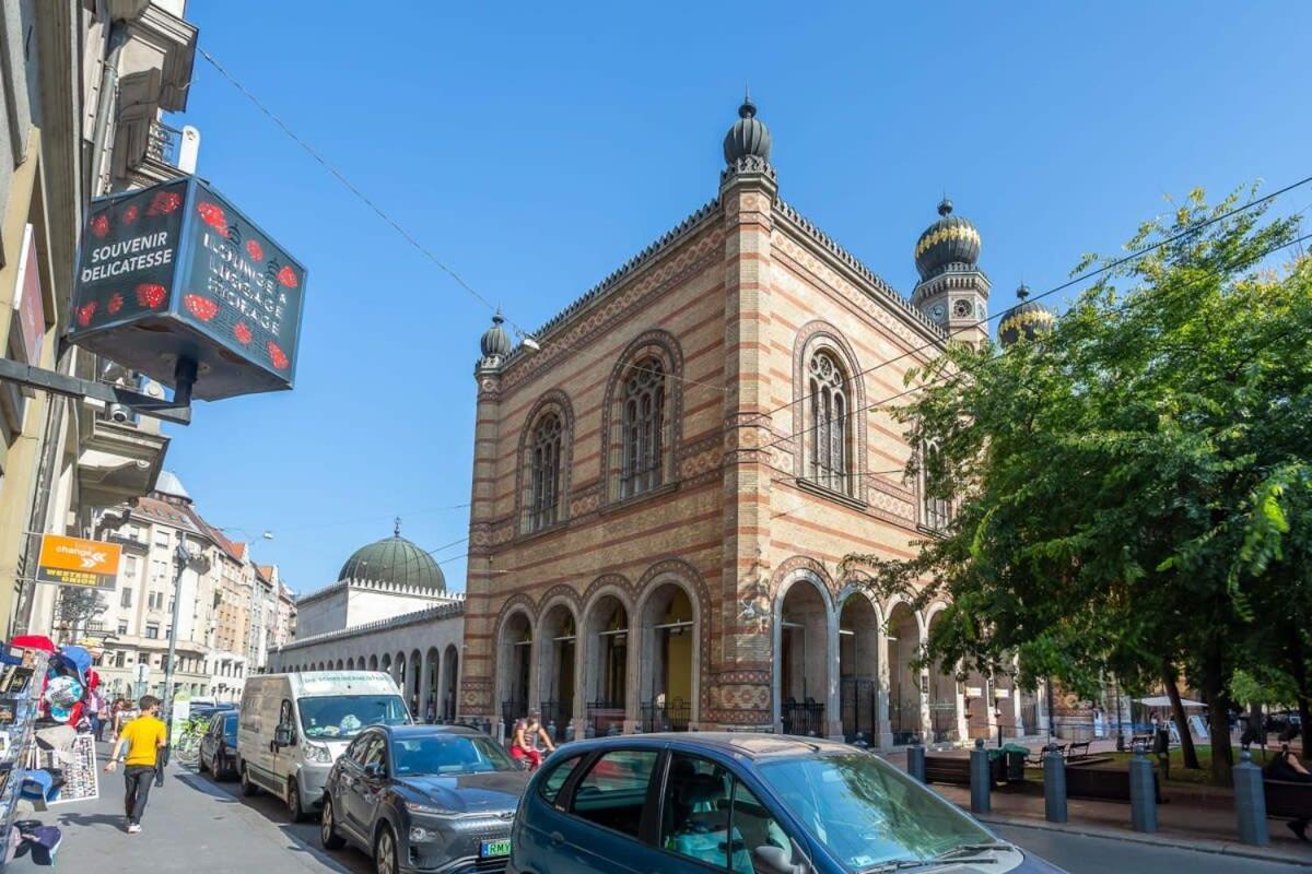 Extreme - New Luxy Budapest